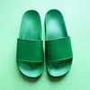 Vert foncé
