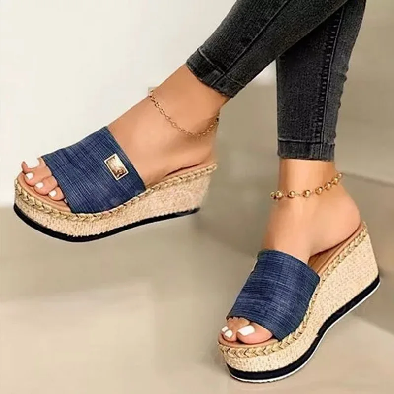 ladies platform slippers