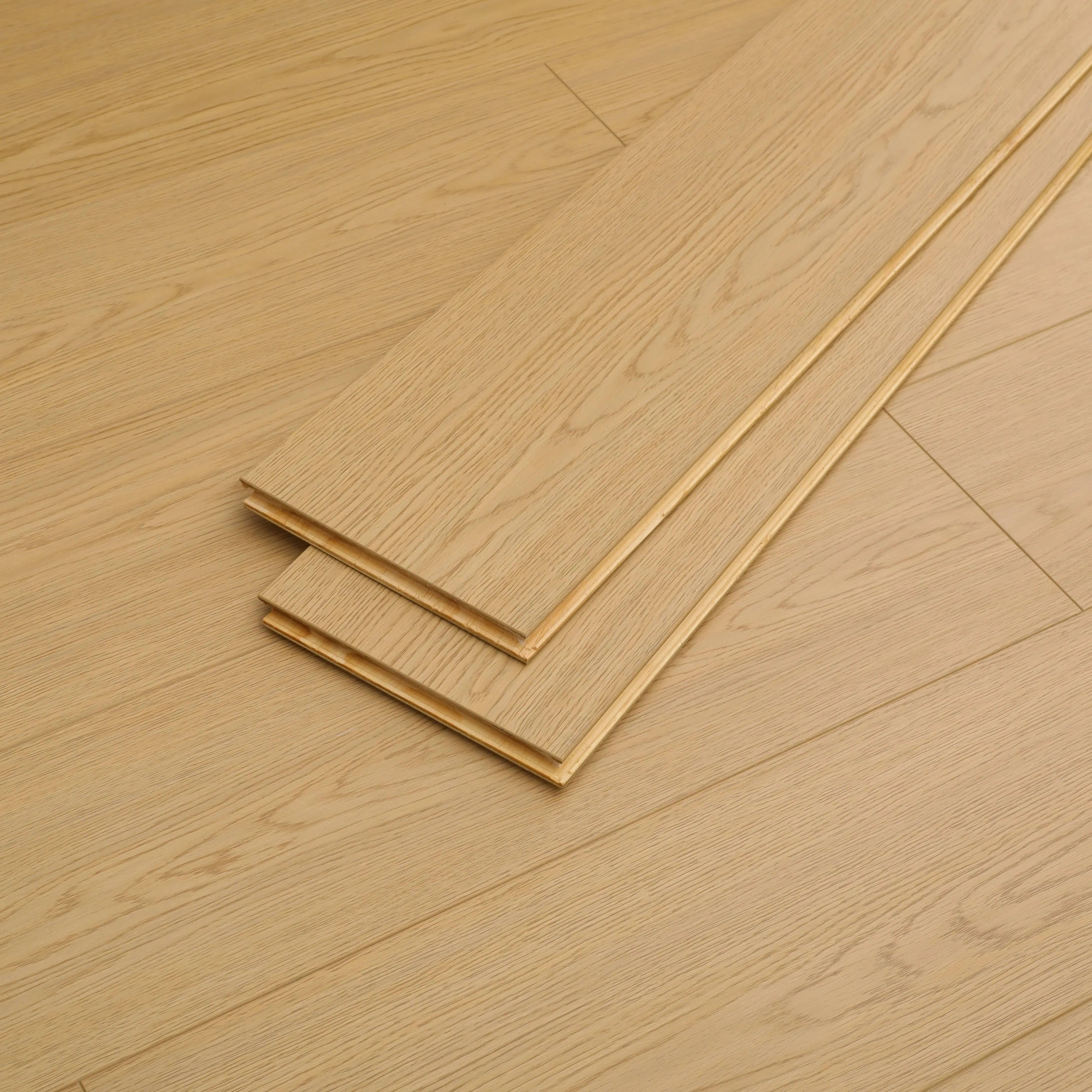 Lock and Install Solid Wood Composite Flooring 14mm Environmentally Friendly and Waterproof