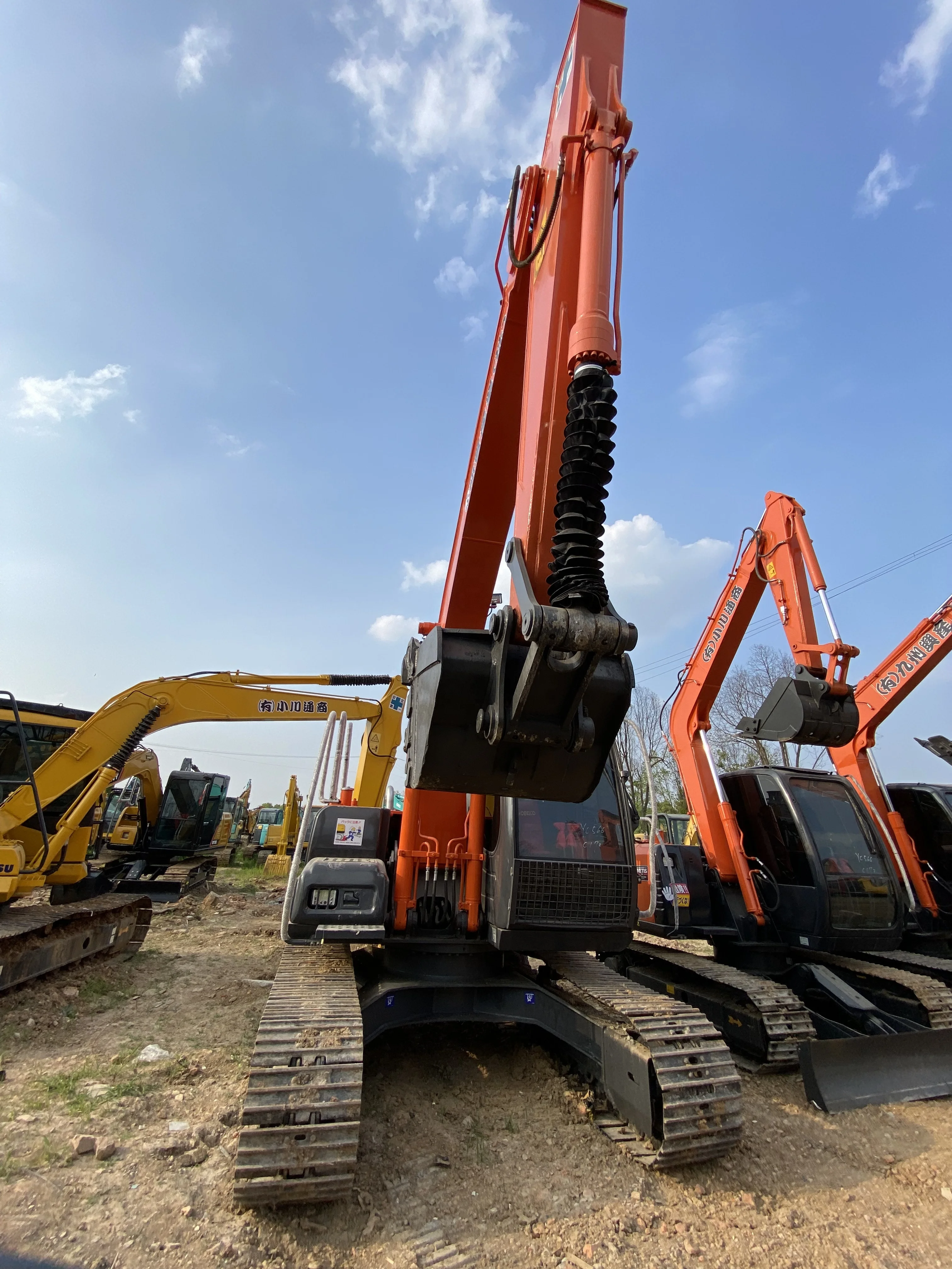 グクトゥギ　シュガ　⑫＊ Inexpensive Original parts Used Hitachi ZX120-6 Crawler