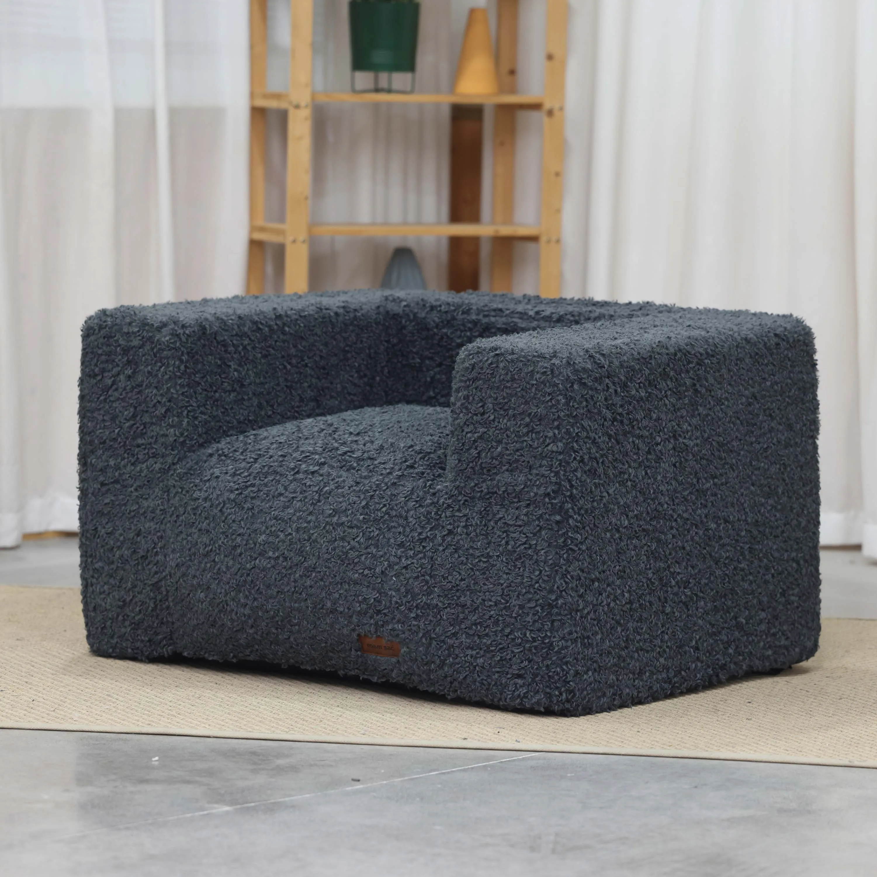 Wholesale Fashion Foam Filled Bedroom Bean Bag Sofa Luxury Dark Grey Soft Plush Fur One Seat Bean Bag Chair