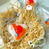 ไข่แดงสามเหลี่ยมสีสันสดใส