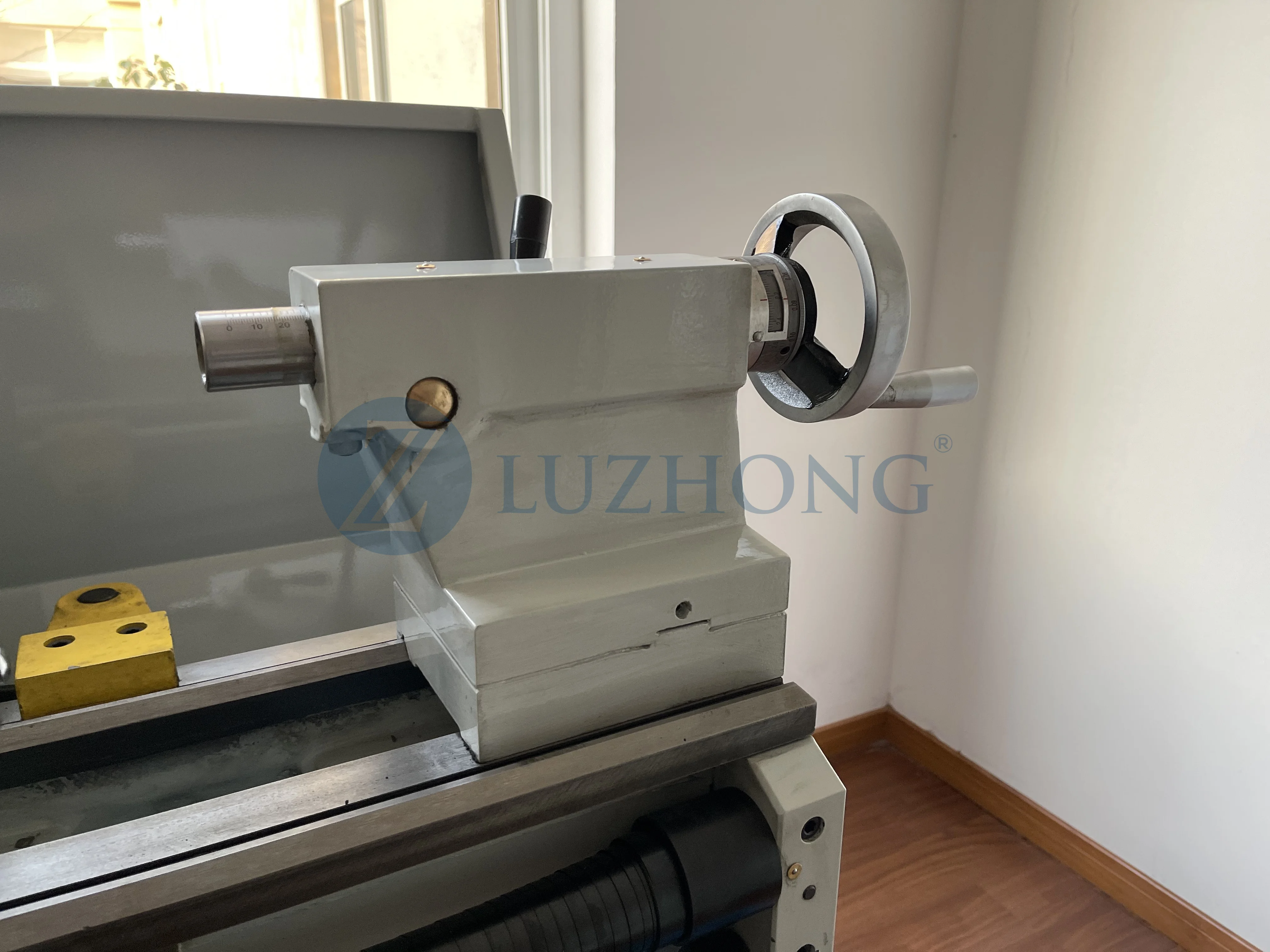 LUZHONG CZ G Series CZ1440G/1340G Manual Small Lathe Machines Portable Turning Center Medium Duty Lathe Machine for Home Use