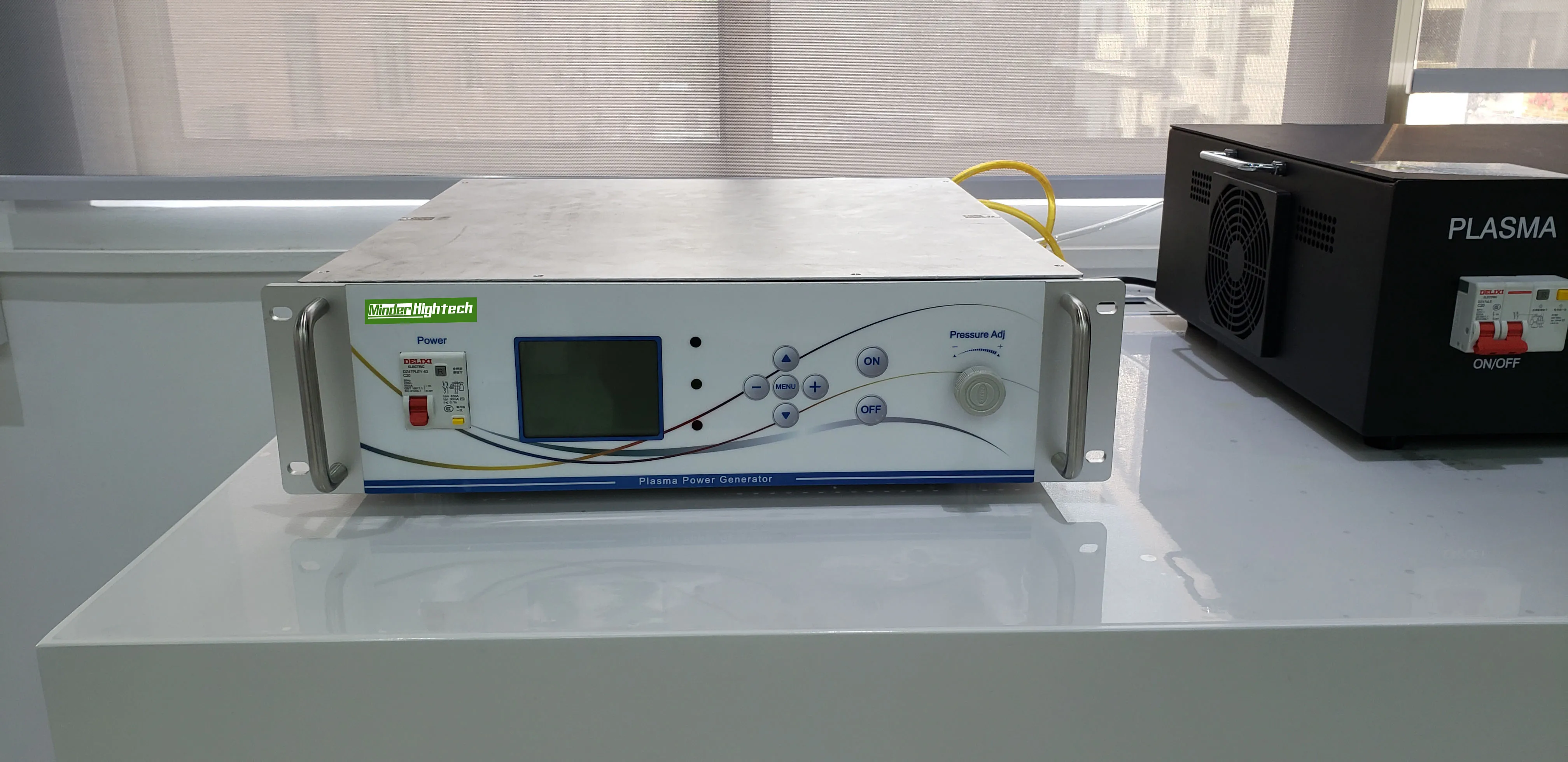 Fully Digital Atmospheric Plasma Cleaning Machine/ Plasma Cleaner /Plasma Surface Treatment for Phone, Glass,film