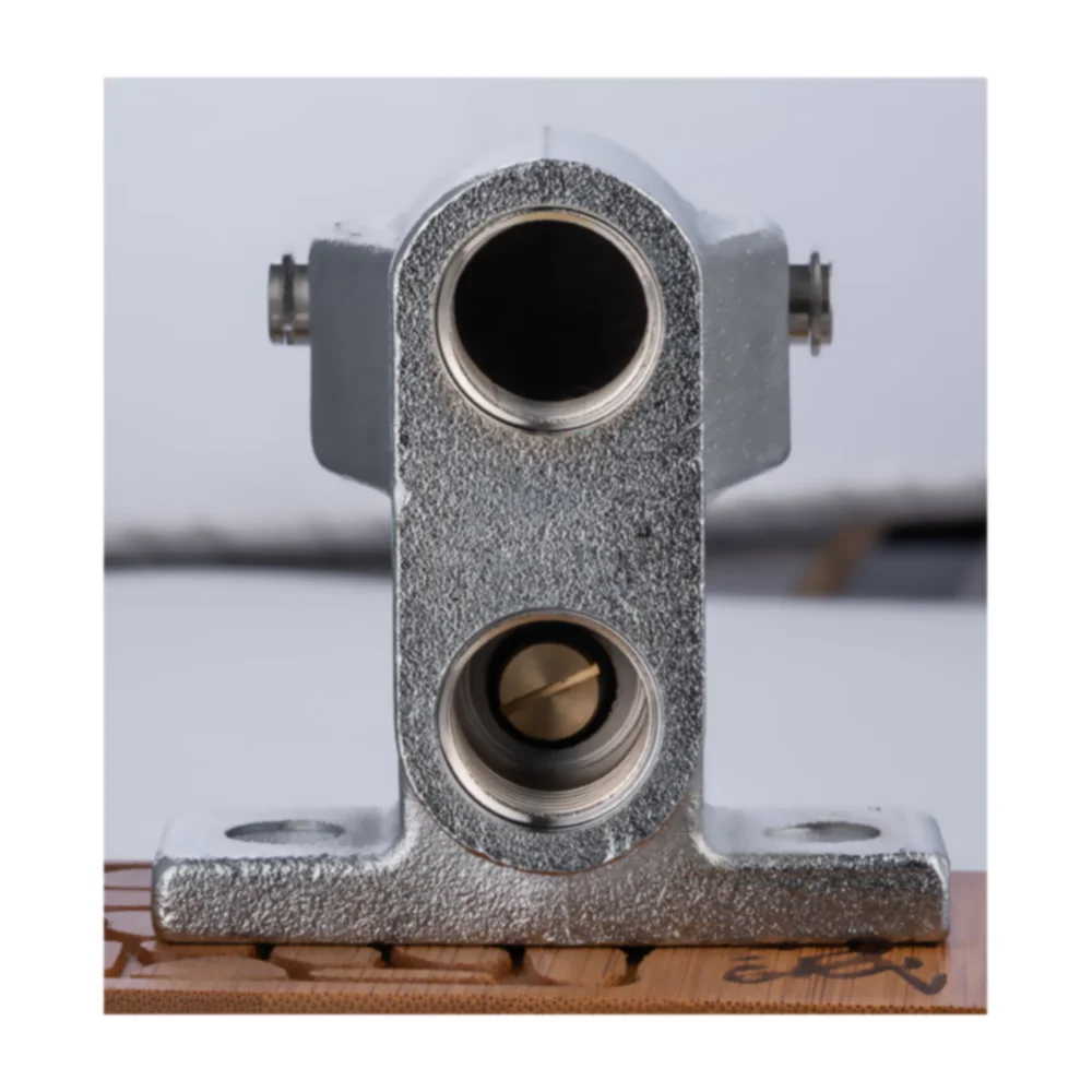 Knee-Operated Brass Valve for Sinks, Single Hot Water Control, Hands-Free Commercial Faucet for Hotels & Restaurants