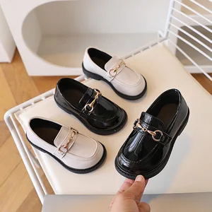 2026 Summer British College Style Flat Shoes for Girls New Fashion Children's Party Occasion