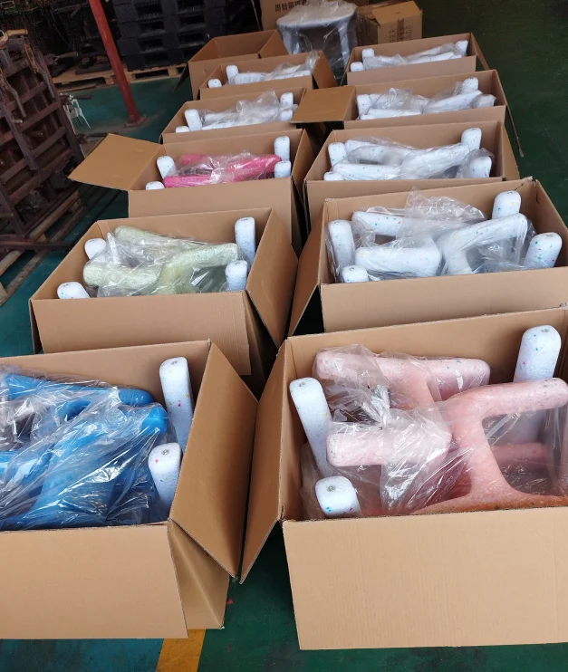Hanyee Factory Stock Nordic Style Kid's Confetti Table and Chair Set Wholesale Price Plastic Lovely Kids Table and Charlie Chair