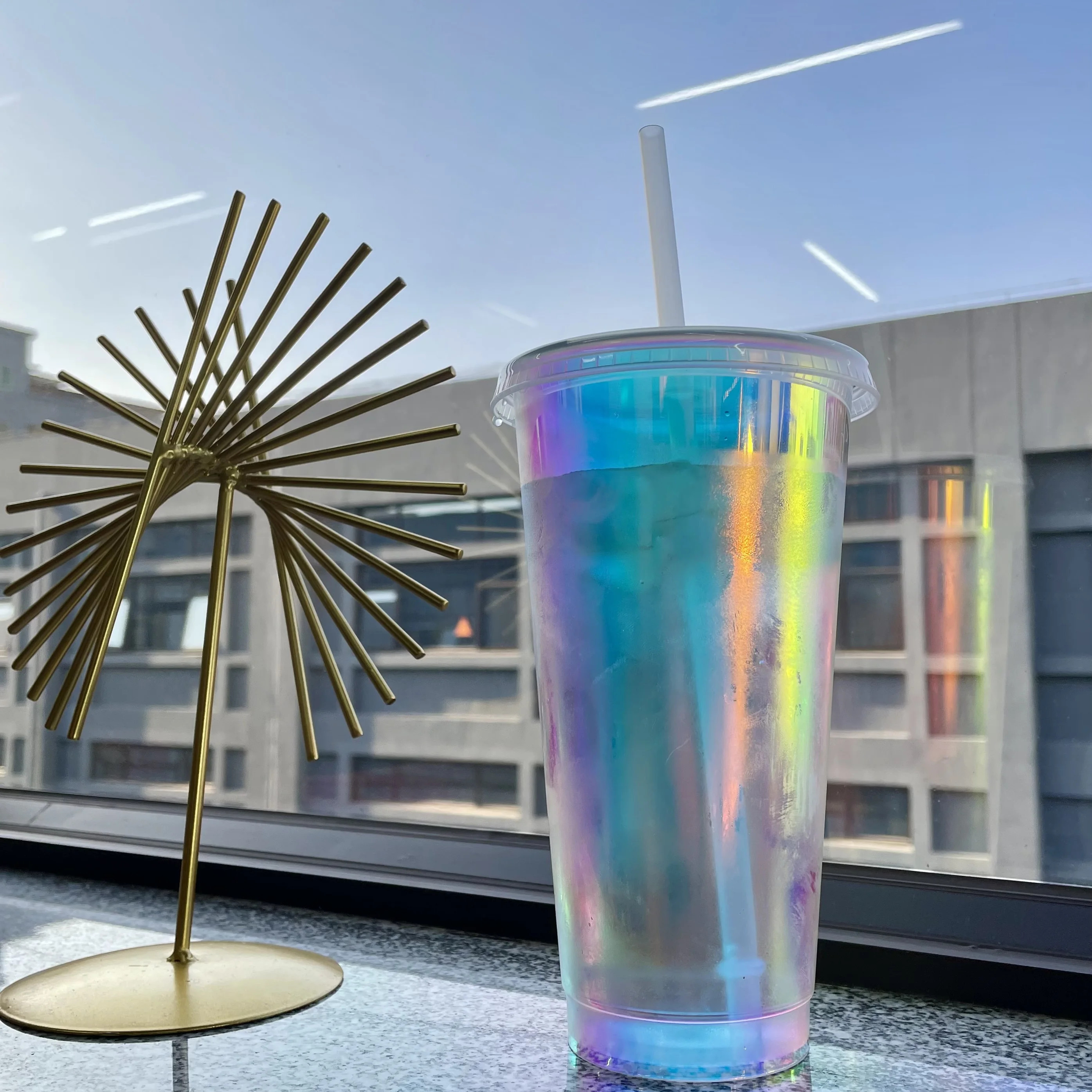 Wholesale Holographic Hologram Cup Reusable 24oz Plastic Tumbler Cold Cup with Lids and Straw