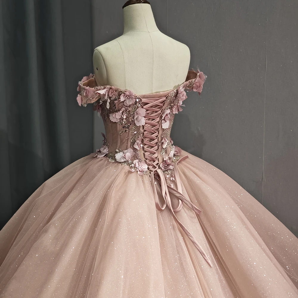 Wholesale Pink Quinceanera Dresses Beaded weetheart Ball Gown Mexican Corset weet 15 Dress,1 Piece