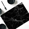 Sets de table à motifs marbre noir