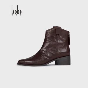 Designer Leather Women's Short Boots with Pointed Zipper Closure Height Increased, Autumn and Winter Western Women's Shoes