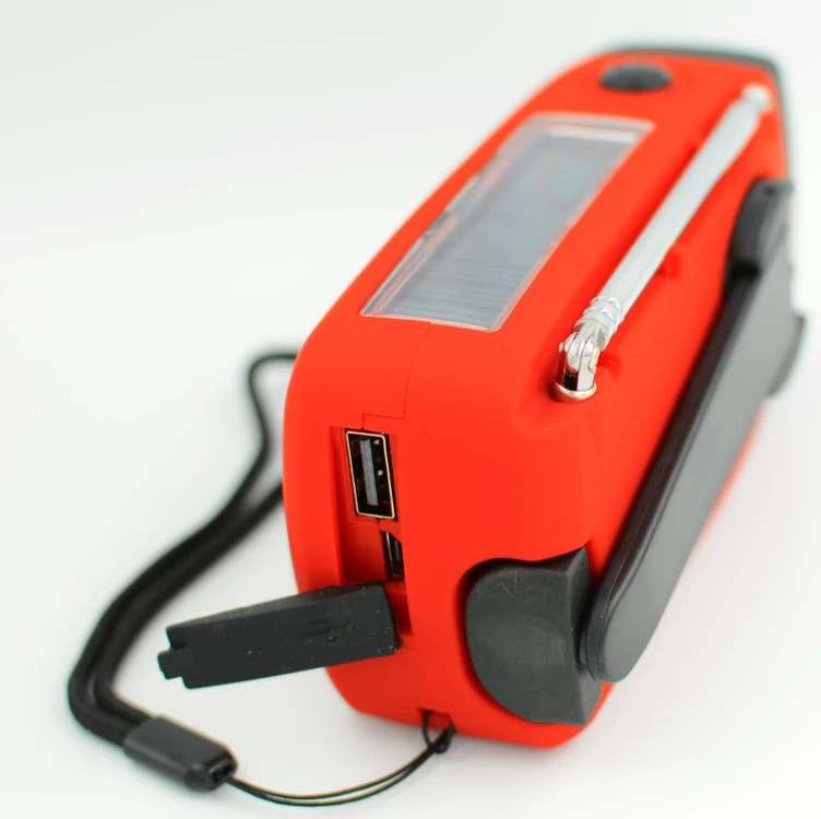 Портативный радиоприемник на солнечной батарее с функцией AM/FM/NOAA, 2000 мА · ч