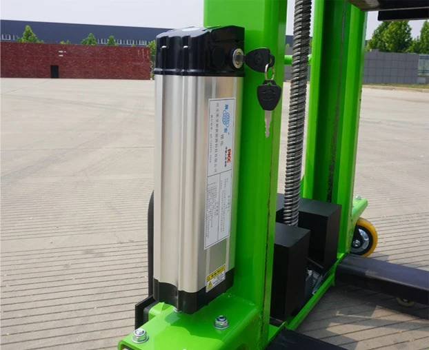 XC Series Lorry Loading Pallet Stacker - 1000 Kg Capacity