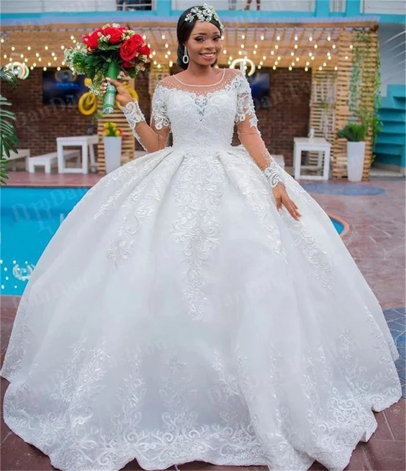 open lace back dress Princess Ballgown Wedding Dress 14 US / Off White main image 0