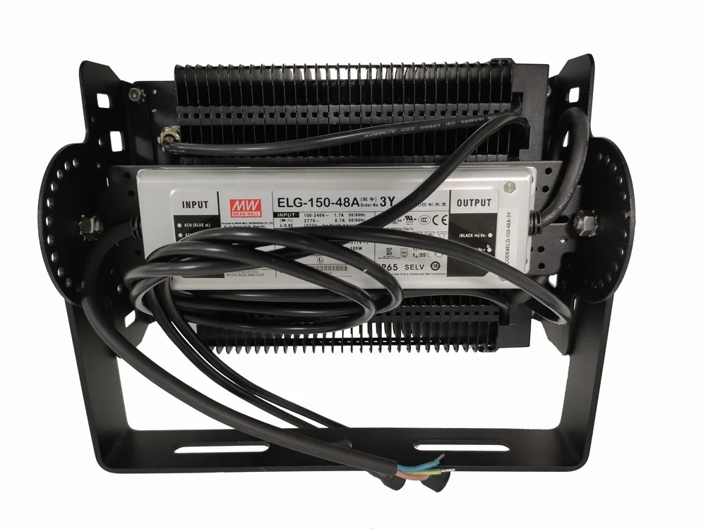 Shenzhen Factory's DMX512 LED Floodlight Mobile Controlled with 144W Power for Stadiums Aluminum Body IP66 & IP65 Rated