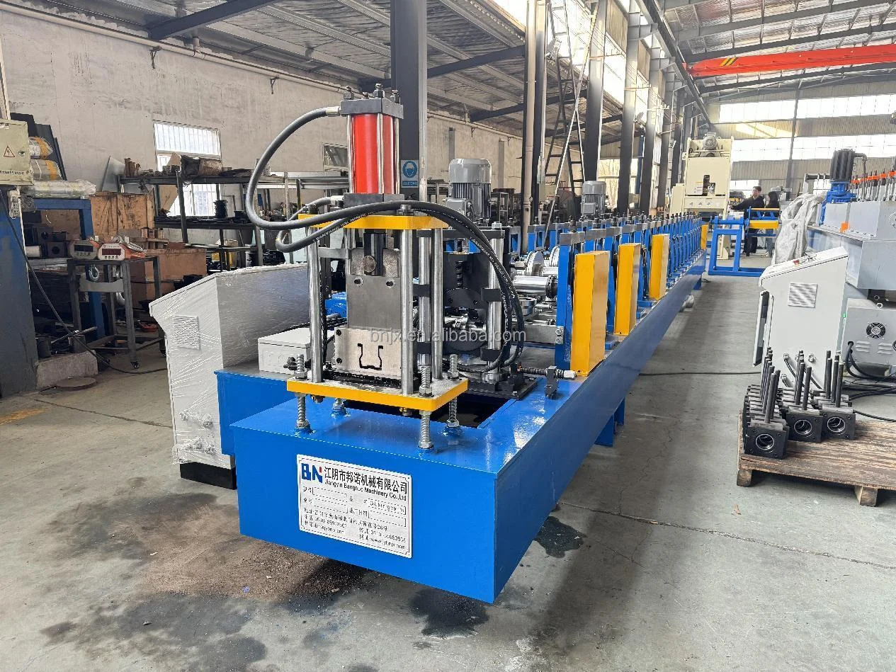 Полностью автоматизированная универсальная штамповочная полка стойка формовочная машина компоненты сердечника PLC