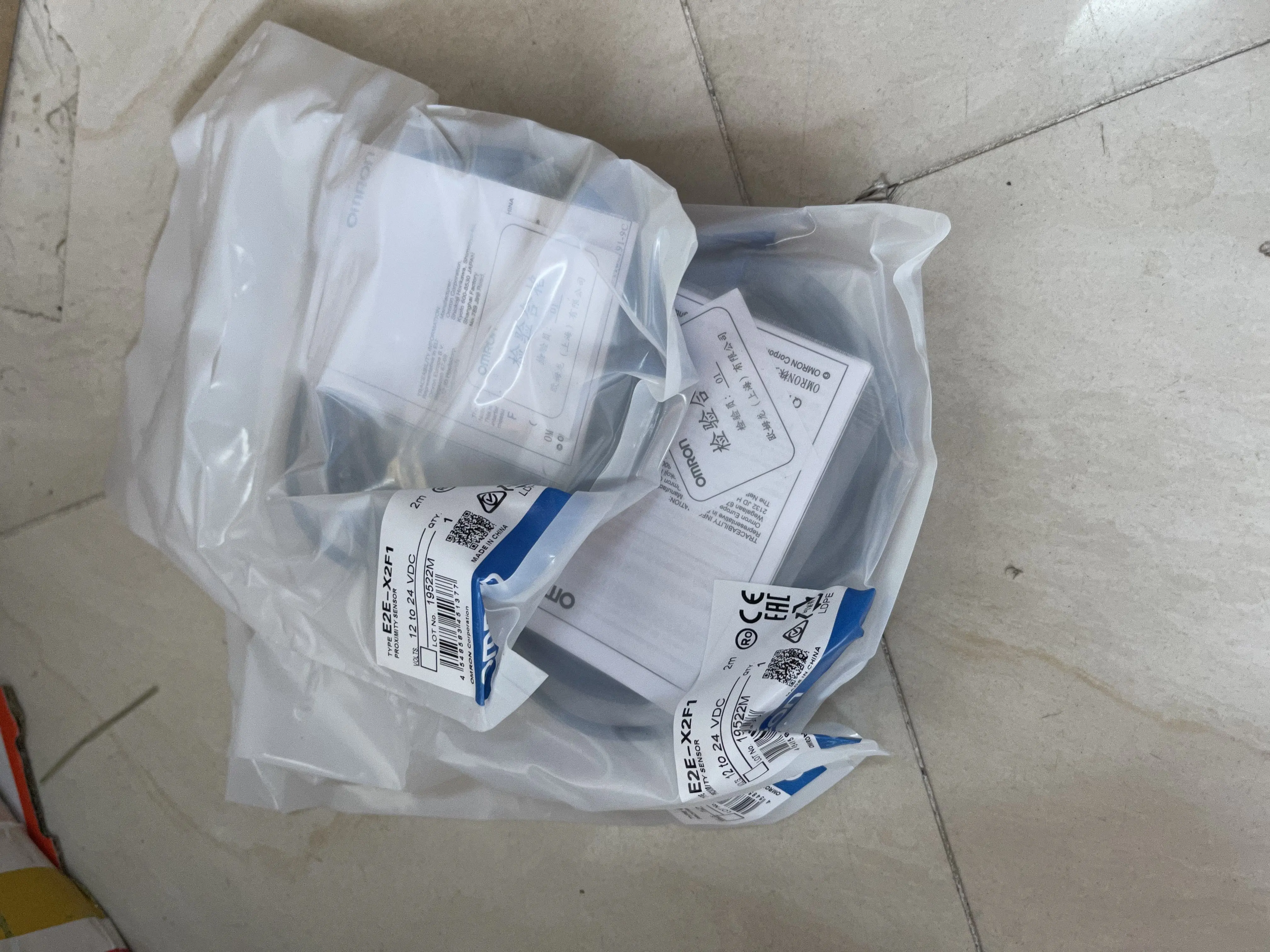 Omron Proximity Sensor E2E-X2F1 Omron Proximity Sensor E2E-X2F1