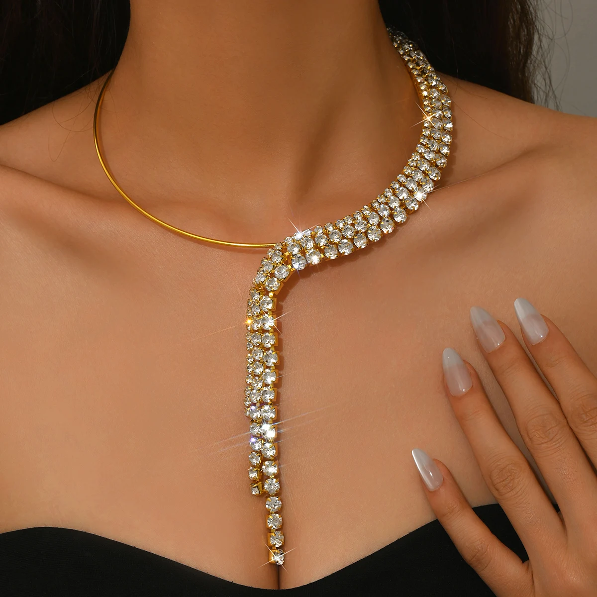 Elegant European Long Necklaces for Banquets & Parties
