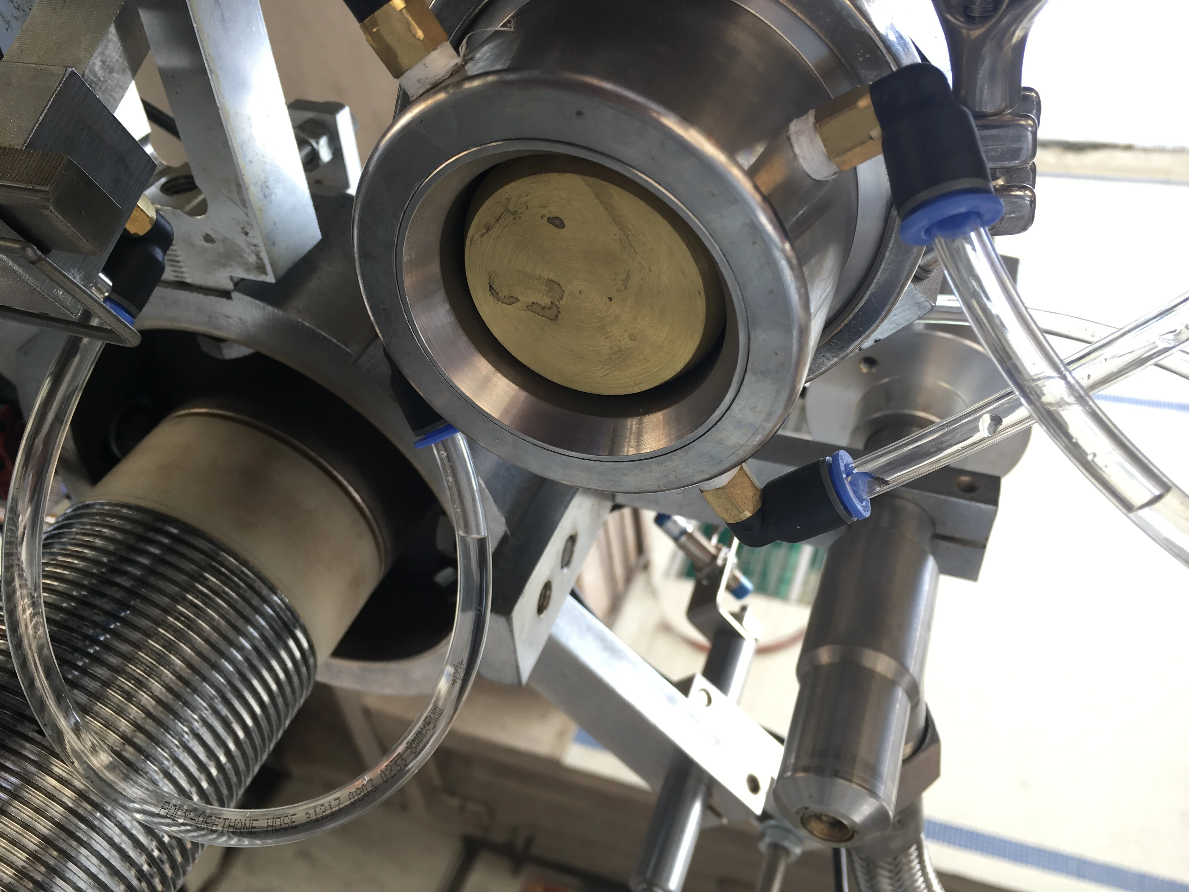 Импортный Швейцарский пистолет горячего воздуха с охлаждающим водяным охладителем для красивой машины для наполнения труб и герметизации