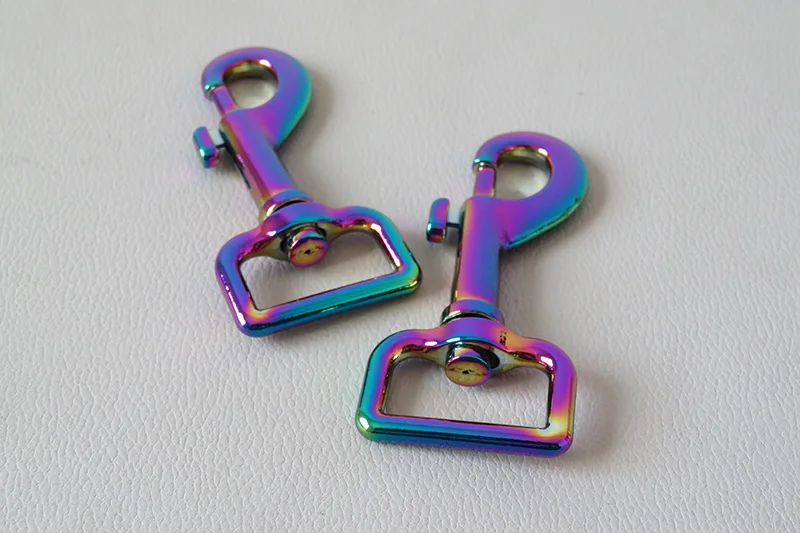 High Quality Rainbow Metal Zinc Alloy Dog Leash Snap Belt Bulk Safety