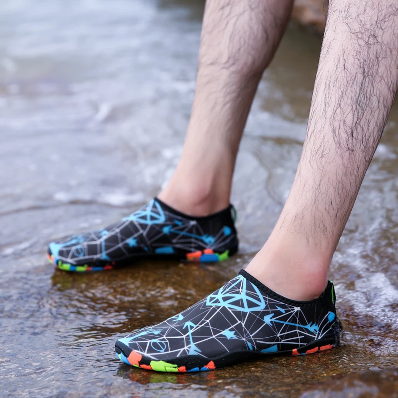 2021 New Arrivals Outdoor Sport Water Beach Swim Aqua Shoes Anti Slip Yoga Barefoot Walking On Water Skin Surfing Aqua Shoes