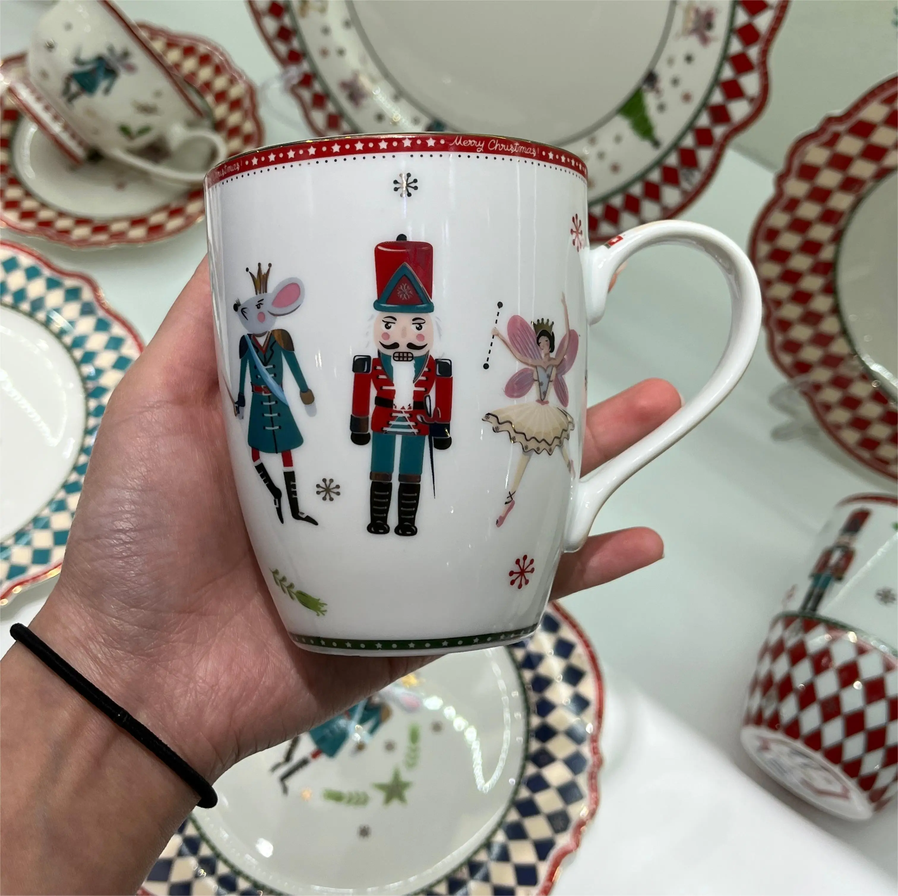 Elves and Soldiers Ceramic Vintage Tea Set Porcelain Christmas Tea Cup Christmas Ceramic Drinking Coffee Cup and Saucer supplier