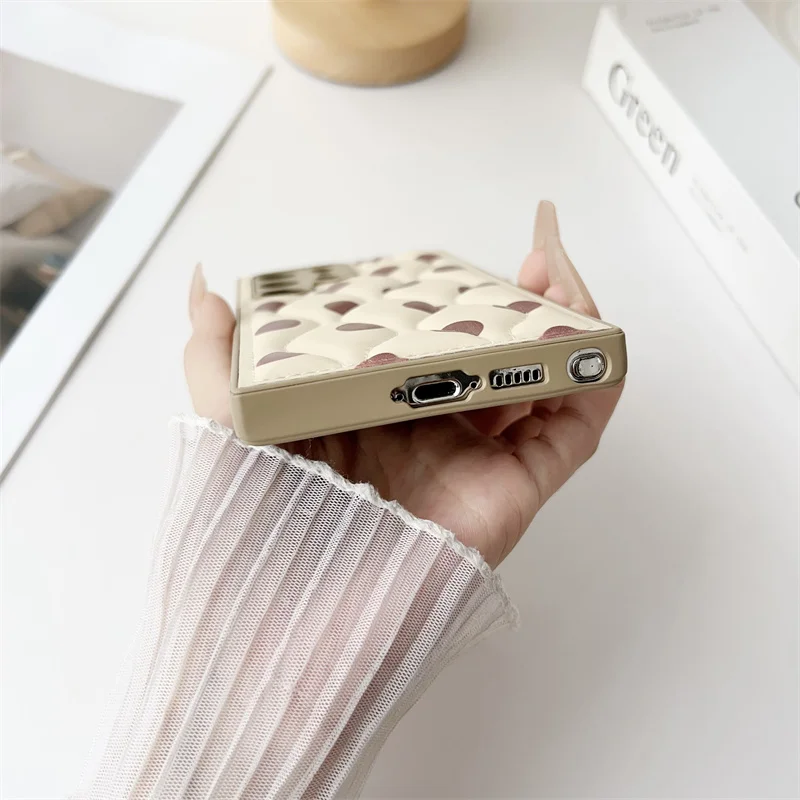 Adjustable Wristband With Pattern Artificial Leather Phone Cases for Samsung S25 S23Ultra S24 Plus TPU Frame Anticollision Cover
