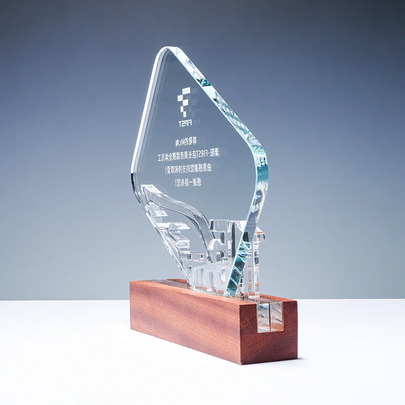 High quality wholesale customized creative design acrylic trophies awards plaques factory