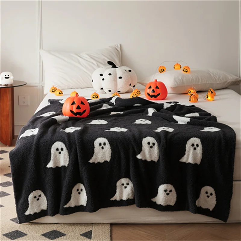 Winter softest plush cute ghost microfiber knitted throw blankets for adults and littles festival home decor YL supplier