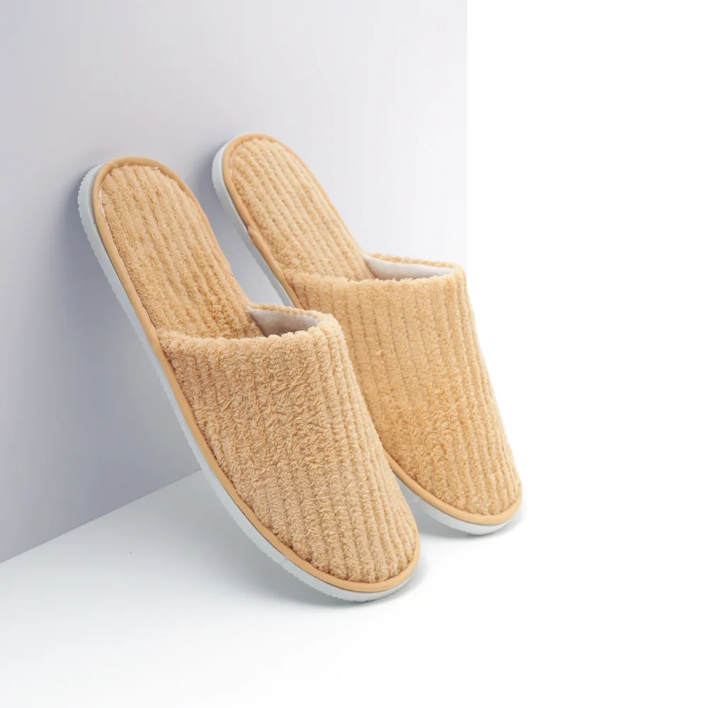 Luxury Hotel Supplies Custom Logo Coral Velvet Disposable Slippers For Men Women