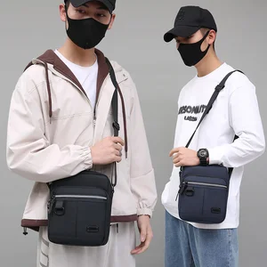 Wholesale Nylon Fashion Messenger Bag for Men Messenger Bags Crossbody