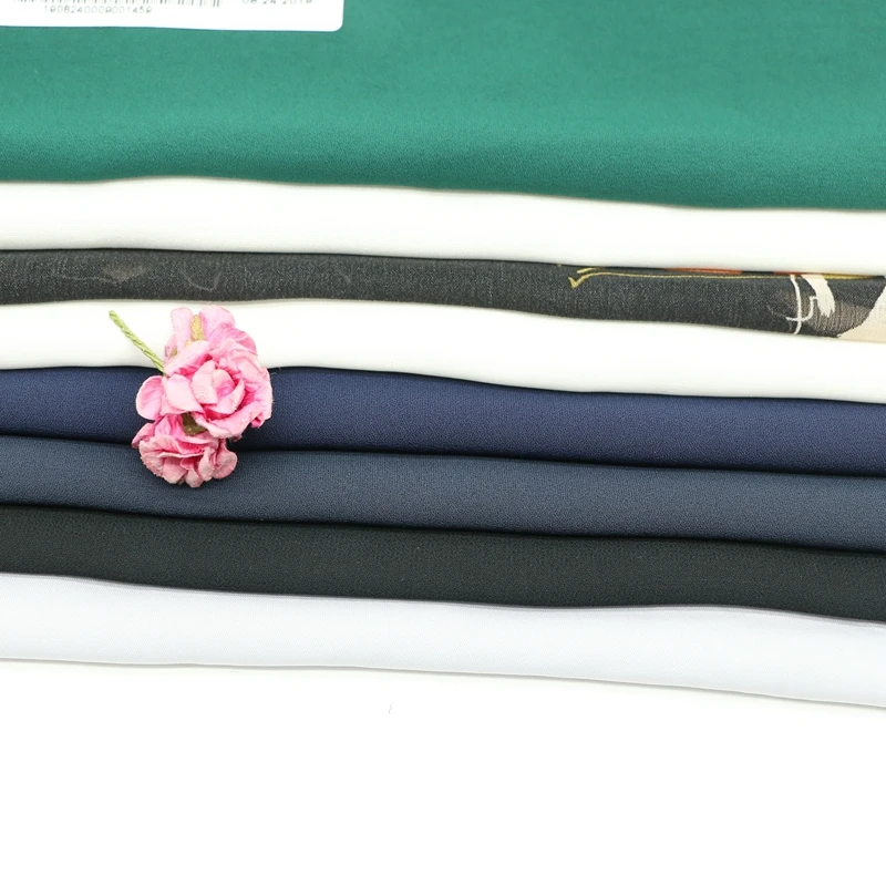 Зеленая шифоновая ткань из переработанного полиэстера, Корейская креповая ткань из переработанного полиэстера для рубашек