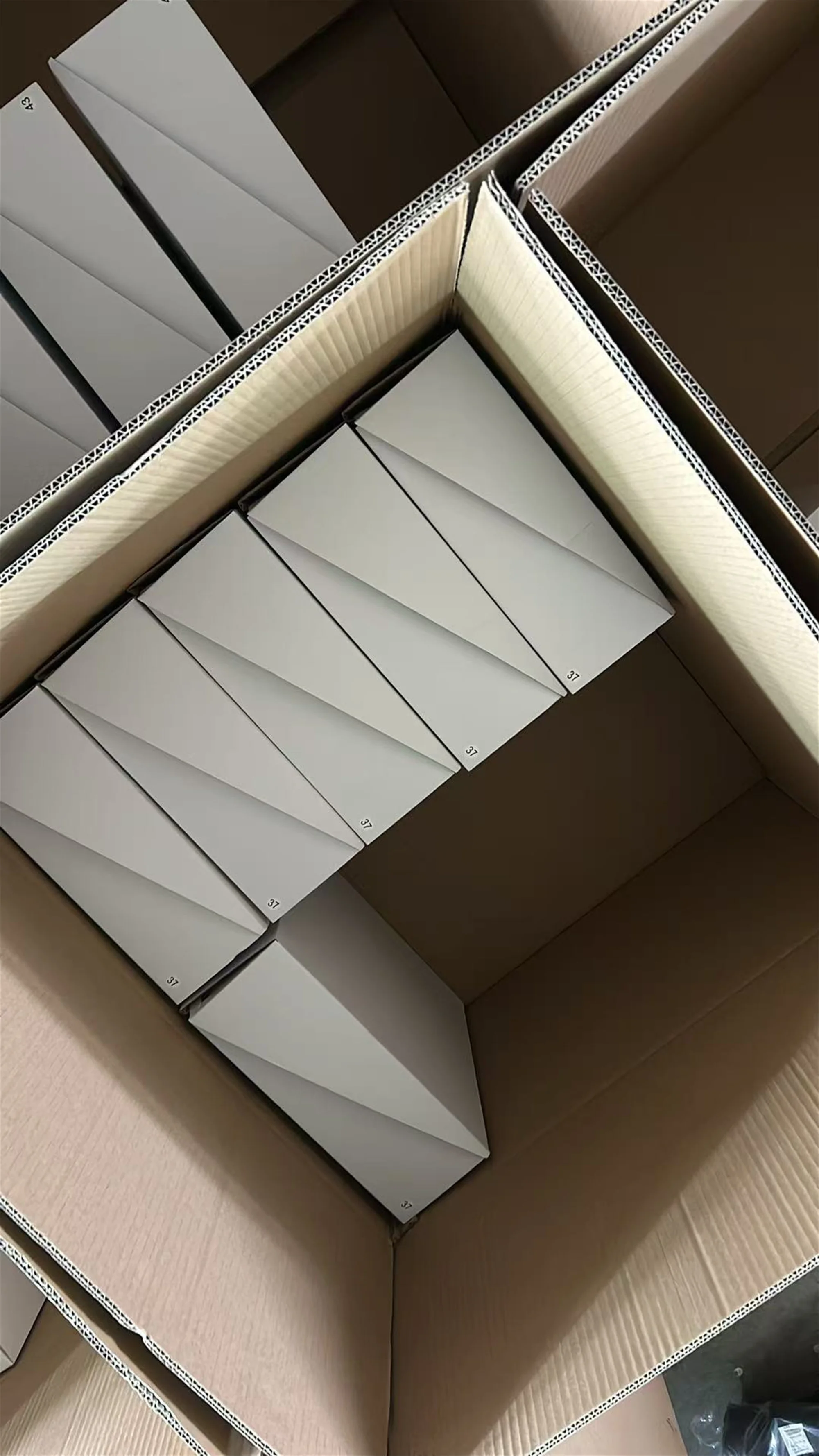 Packaging & shipping specifications