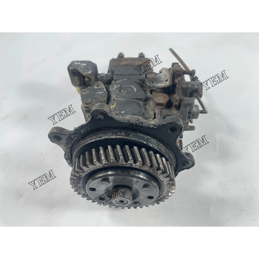 For Isuzu 4FB1 Fuel Injection Pump Engine Spare Parts 4