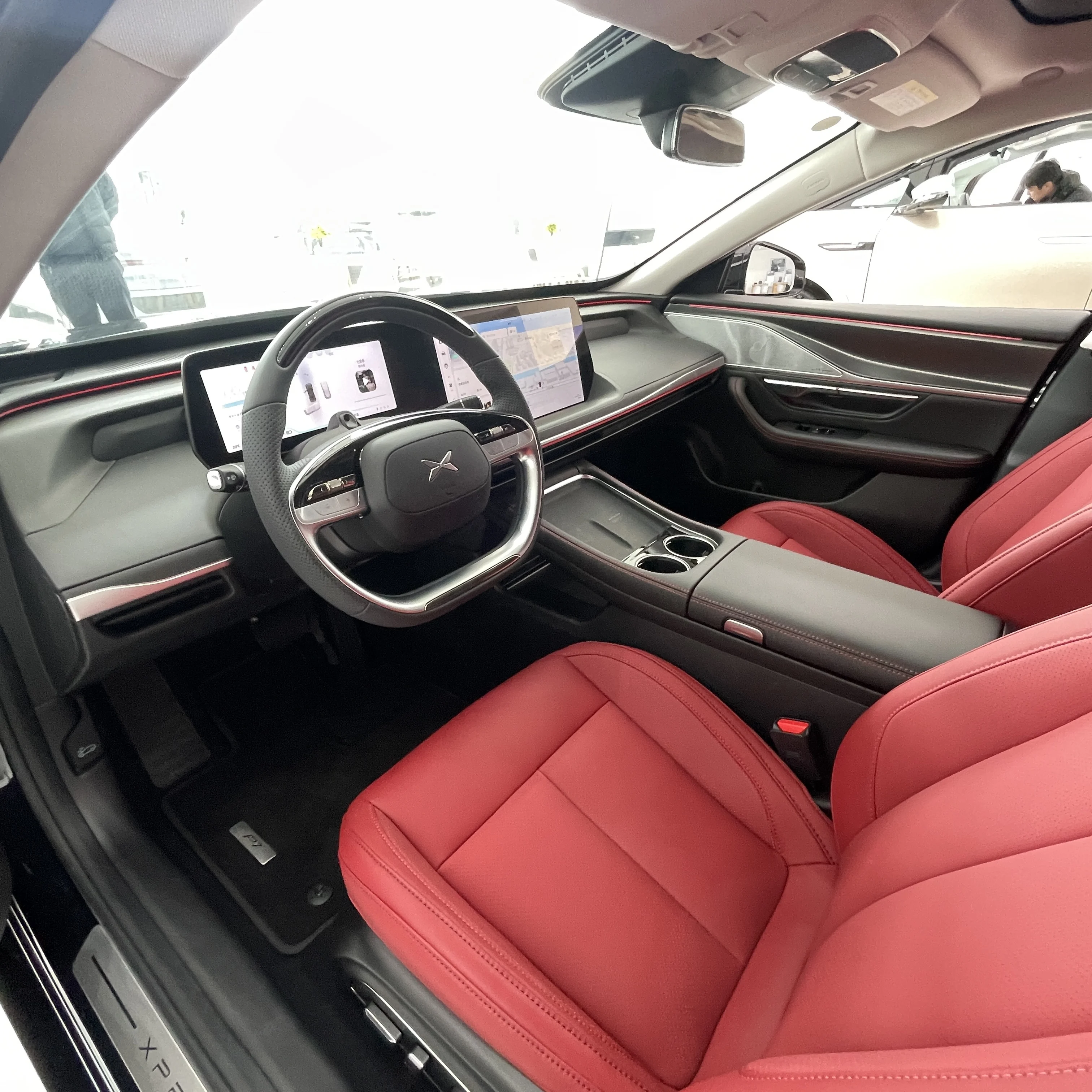 XPENG P7 P7i 550 Pro Max 550km 702km EV New Energy Vehicle Pure Electric Car Xpeng p7