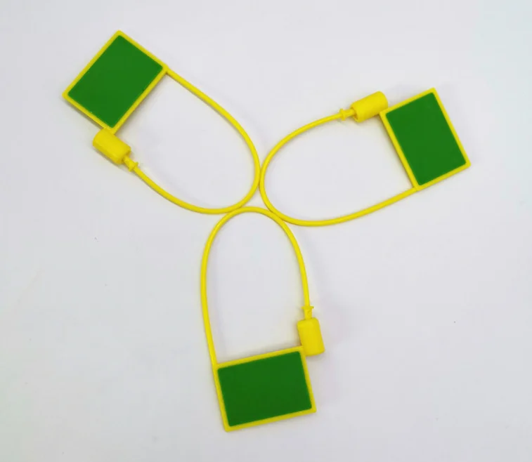 UHF RFID Disposable Locker Plastic Hang Tag for Retail Asset Tracking