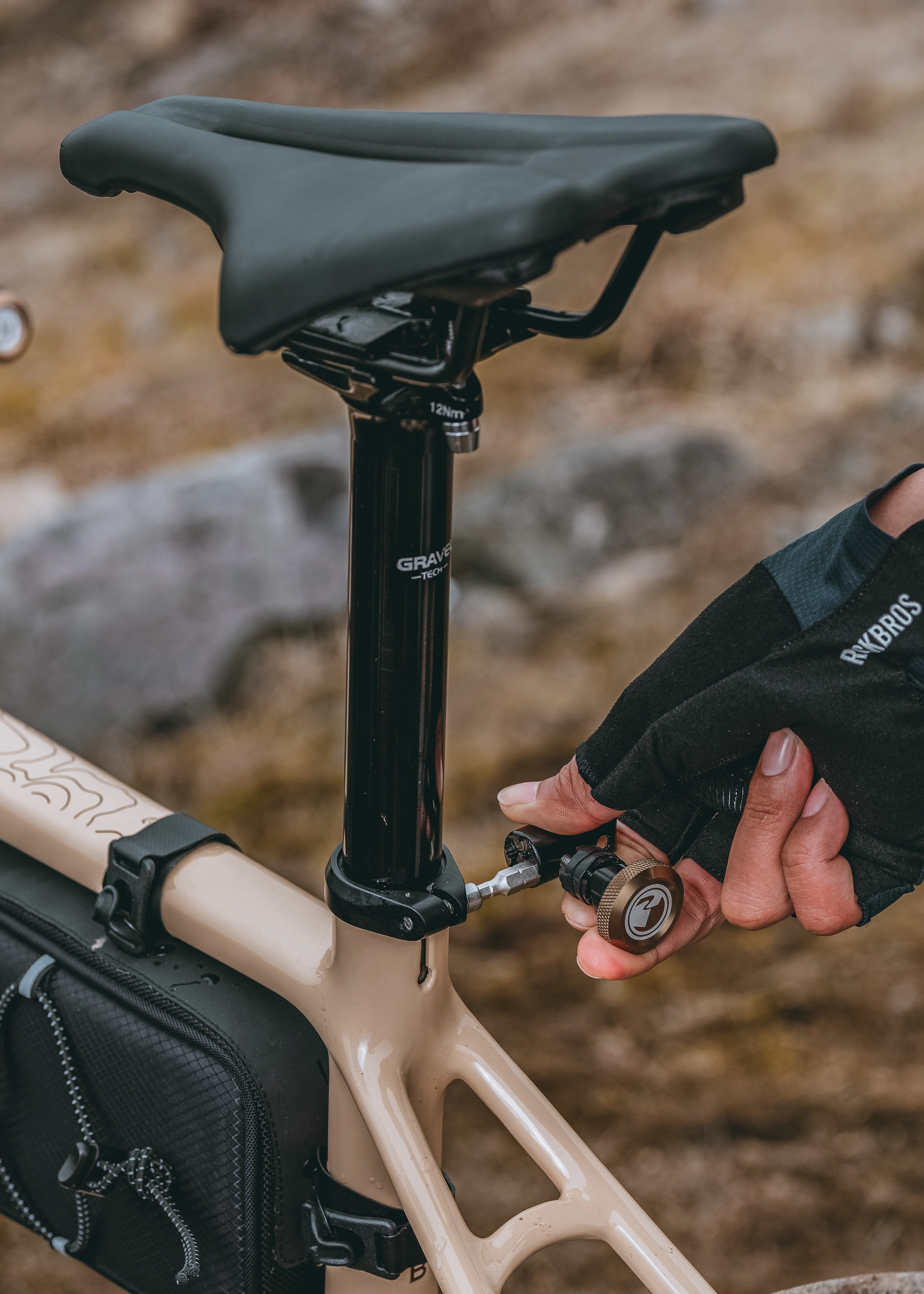 ROCKBROS ROAD to SKY Hidden Blocking Tool Portable MTB Accessory