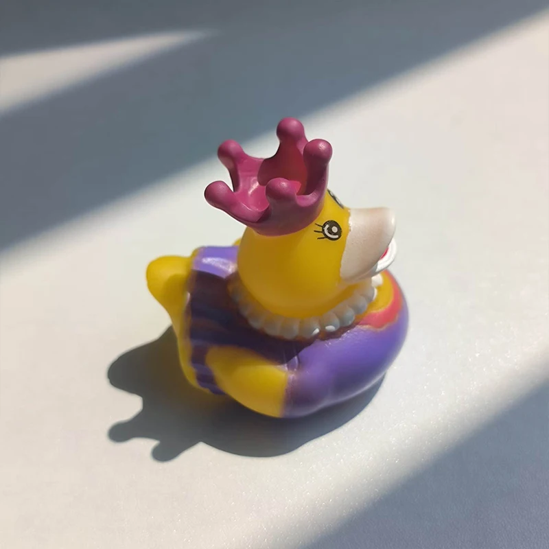 PVC Plastic Swimming Floating Squeeze Squeaky Rubber Little Yellow Princess Duck with Crown