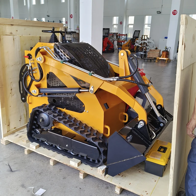 DËRGIM FALAS Larg Skapje e Re CE/EPA e Largtën e Vogel Gjirafarmi Loader Trak Mini Skid Steer Loader Me Buke Trencher Rotary Plow