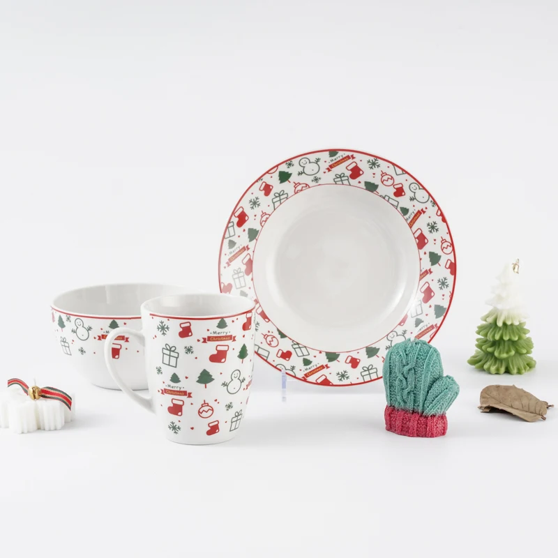 Eco-friendly Christmas Design Ceramic Dinnerware Set Customizable Porcelain Plate Set for Hotels