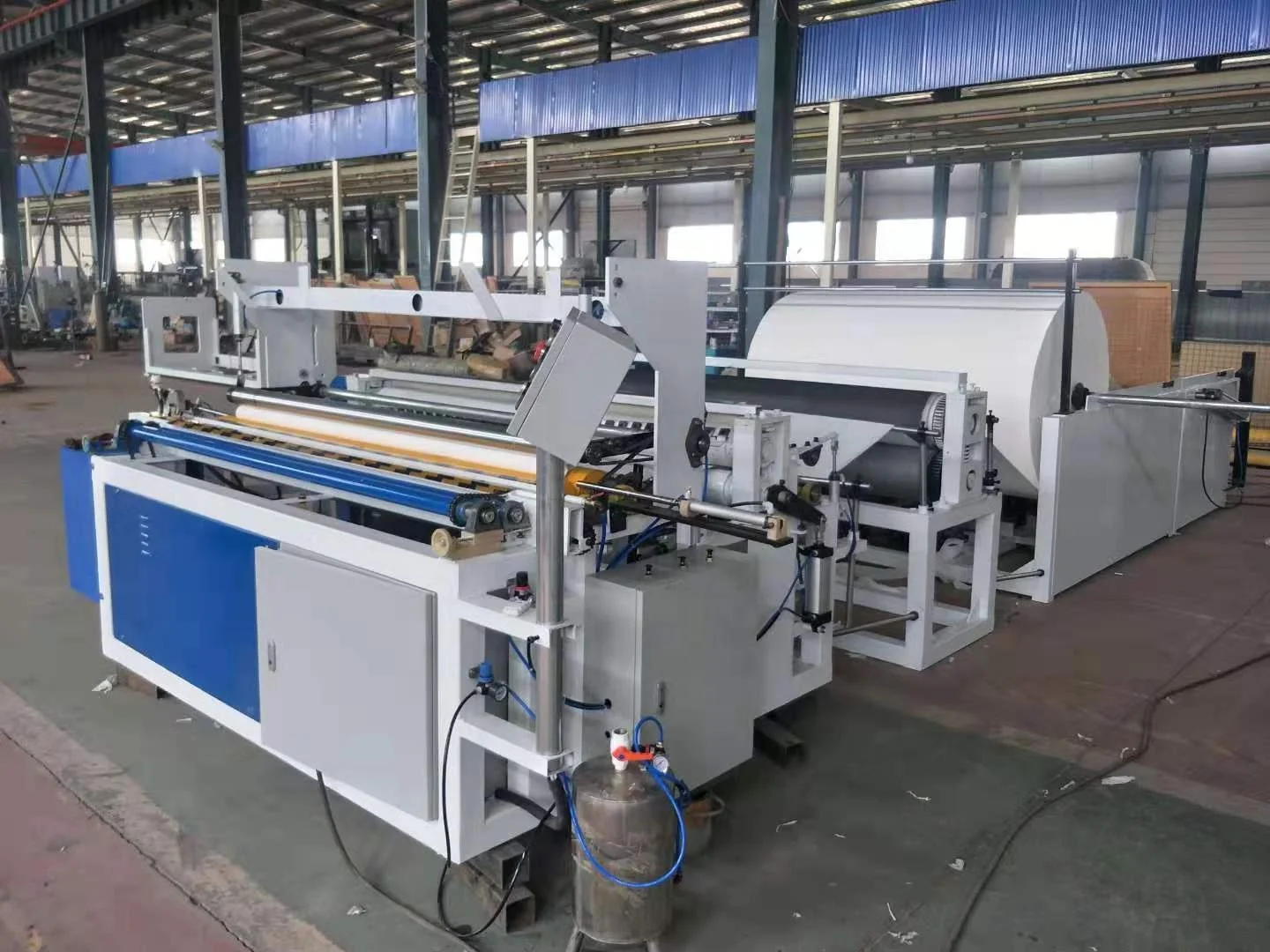 Business Toilet Paper Rewinding Machine Toilet Paper Machine Toilet ...