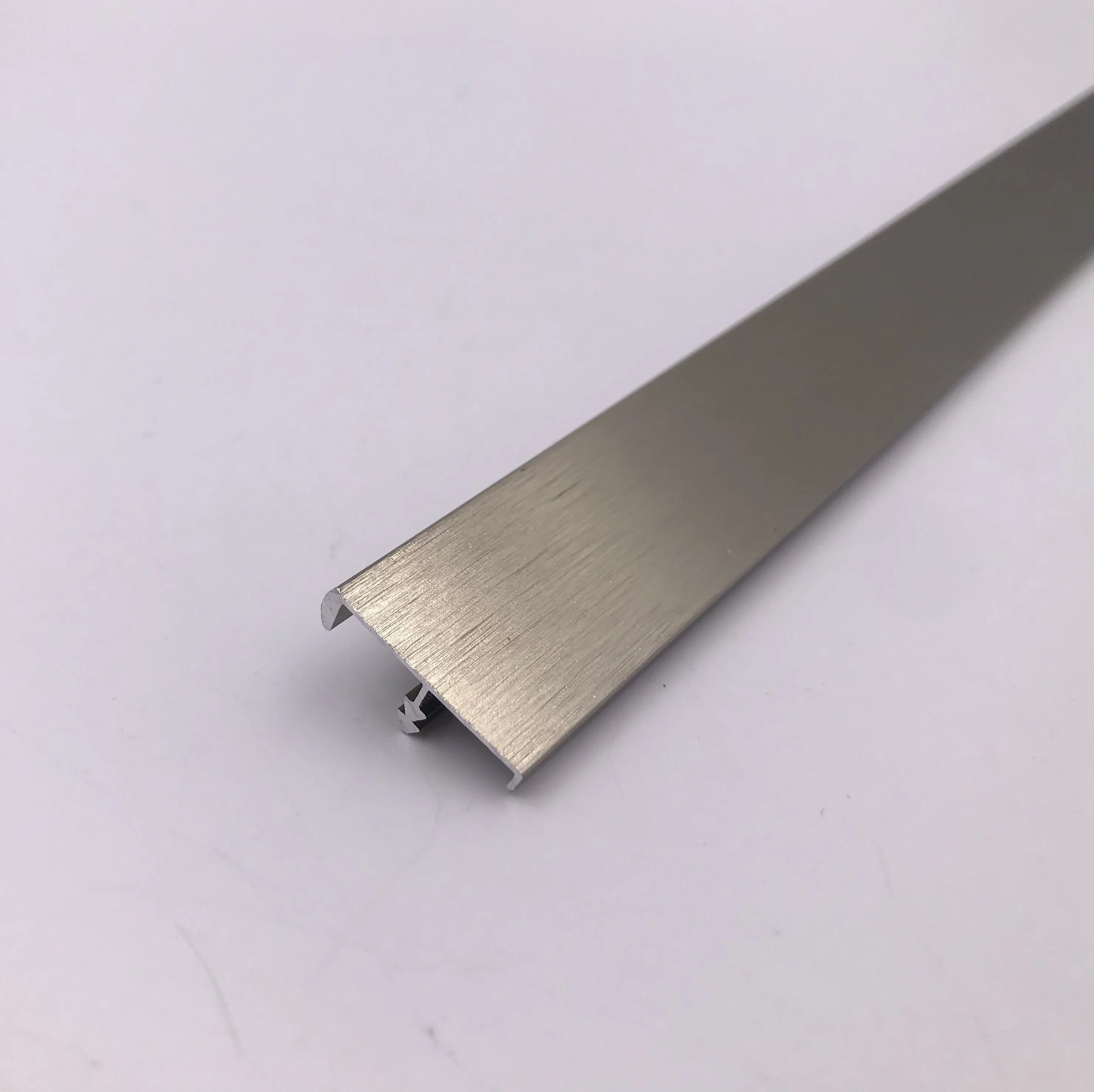 Perfiles De Aluminio En 20mm T Forma Para Borde Decorativo De Moldura De  Azulejo De Ribete - Buy Borde De Aluminio Product on Alibaba.com