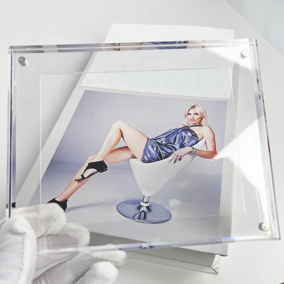Clear Custom Acrylic Photo Frame With 5x5 Magnetic