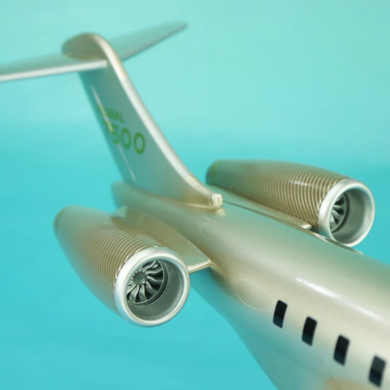 [美品]1/48 FlyTeam | ボンバルディア、グローバル5000と6000の生産機数を引き下げ PACMIN グローバル5000 ボンバルディア 超大型模型 航空機・ヘリコプター