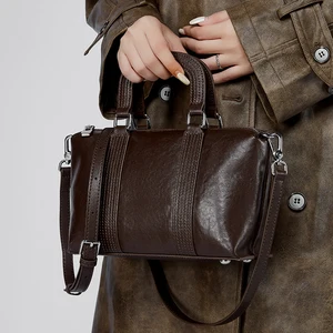 Wholesale Customization 2026 Women's Retro Genuine Leather Zipper Waterproof Shoulder Crossbody Handbag Luxury Small Square