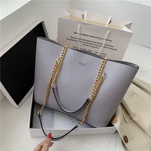 2026 New Arrivals Woman Fashion Chain Shoulder Bag Large Capacity Tote Bag Chic PU Leather Bag