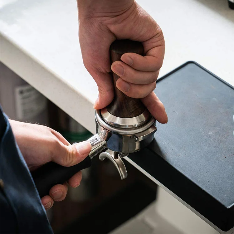 Tapis De Tamper à Café En Silicone Antidérapant Avec Protection Des Bords - Accessoire Barista Essentiel
