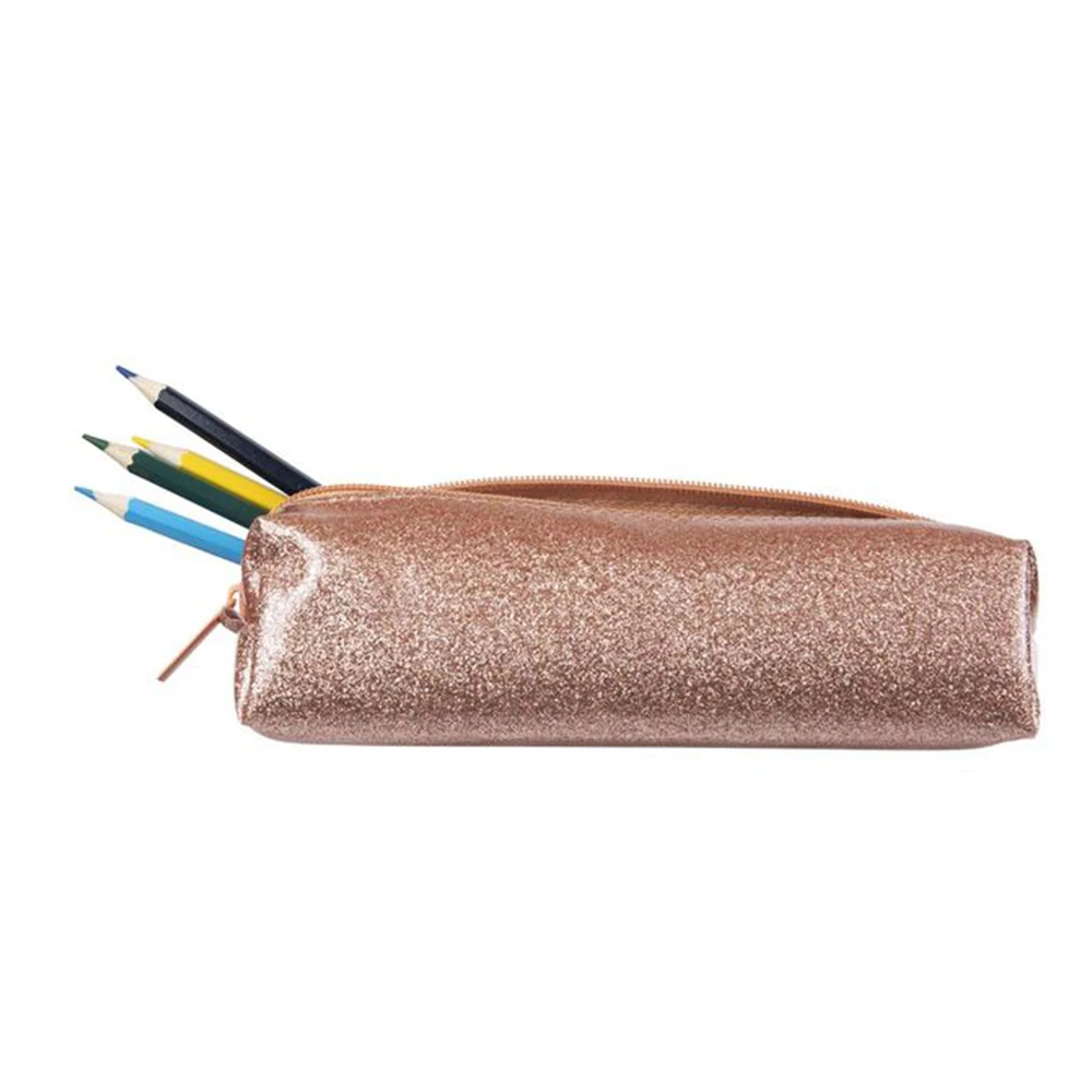 Небольшая сумка на молнии из неопрена