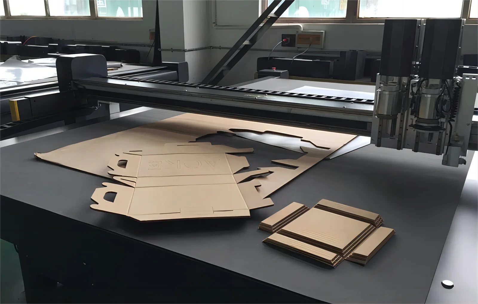 Biodegradable Projects Cardboard Boxes Paper Packages Cosmetics Kraft Shipping Carton Box for Small Business