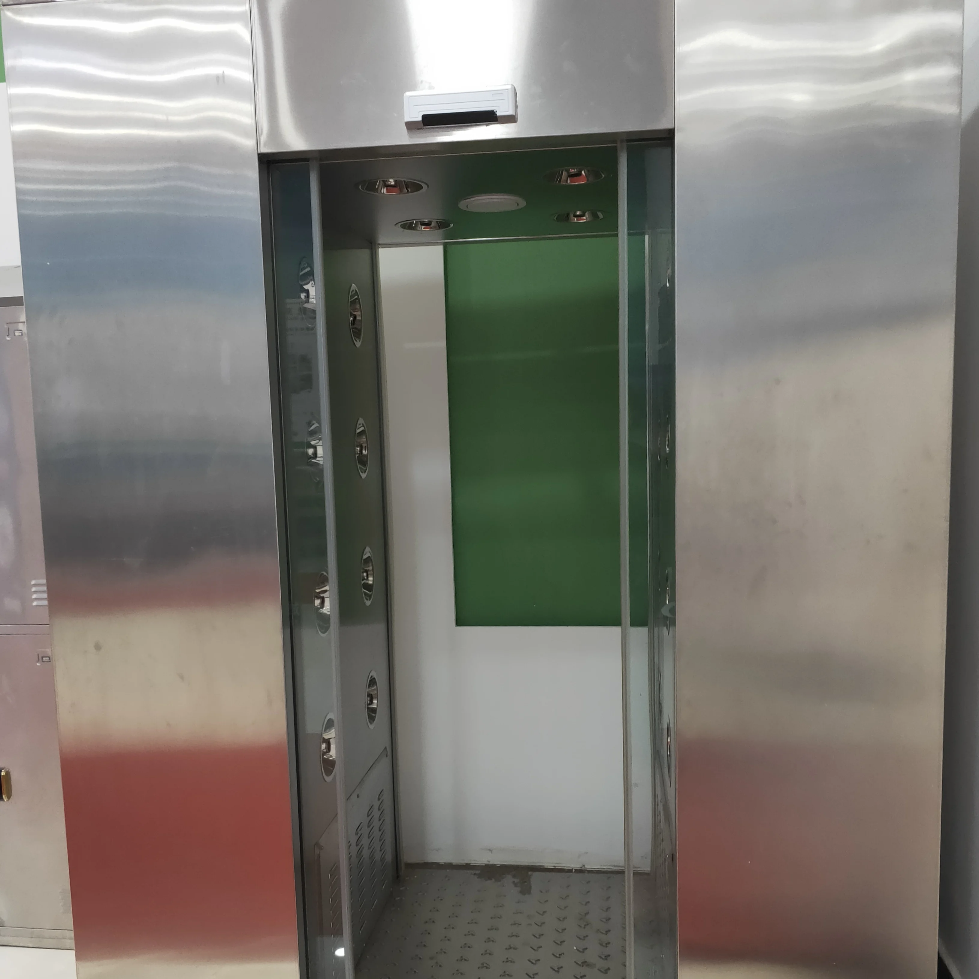 Customized modular clean room air shower stainless steel GMP standard interlocking dust removal air shower